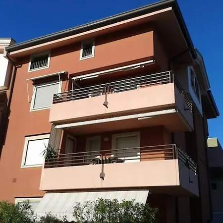 With Terrace & Free Parking - 3 Minutes From Grado