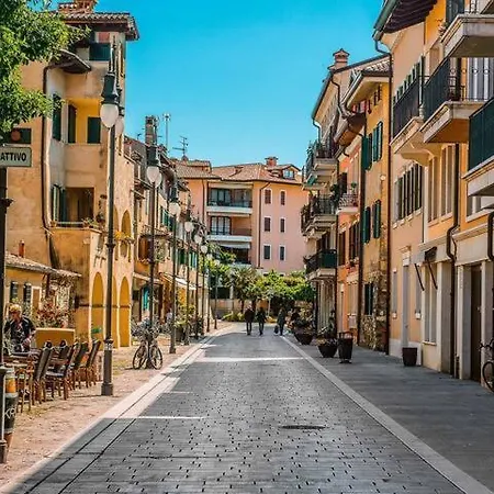 With Terrace & Free Parking - 3 Minutes From Grado