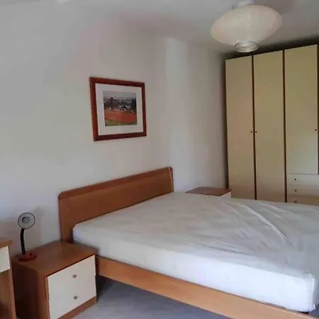 With Terrace & Free Parking - 3 Minutes From