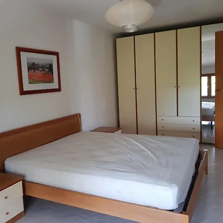 With Terrace & Free Parking - 3 Minutes From