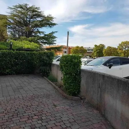 With Terrace & Free Parking - 3 Minutes From Lägenhet Grado